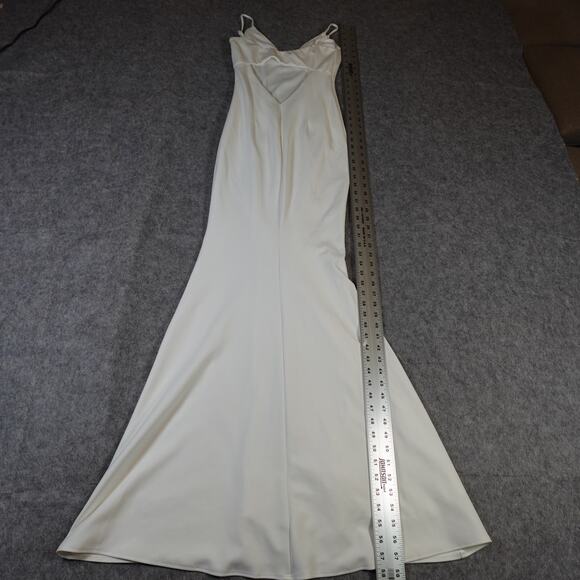 Katie May Dress Womens 0 Bambi Open Back Cut Out White Ivory Maxi Trumpet Bridal - Picture 5 of 9